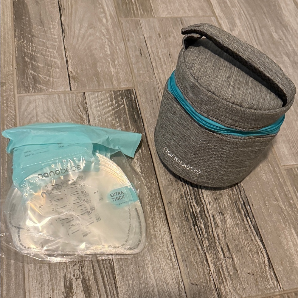Nanobébé Gray Insulated Bottle Bag and Breastmilk Bags